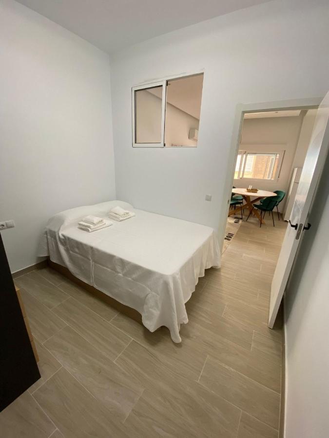 City Center And Beach Renovated Apartment フエンヒロラ エクステリア 写真