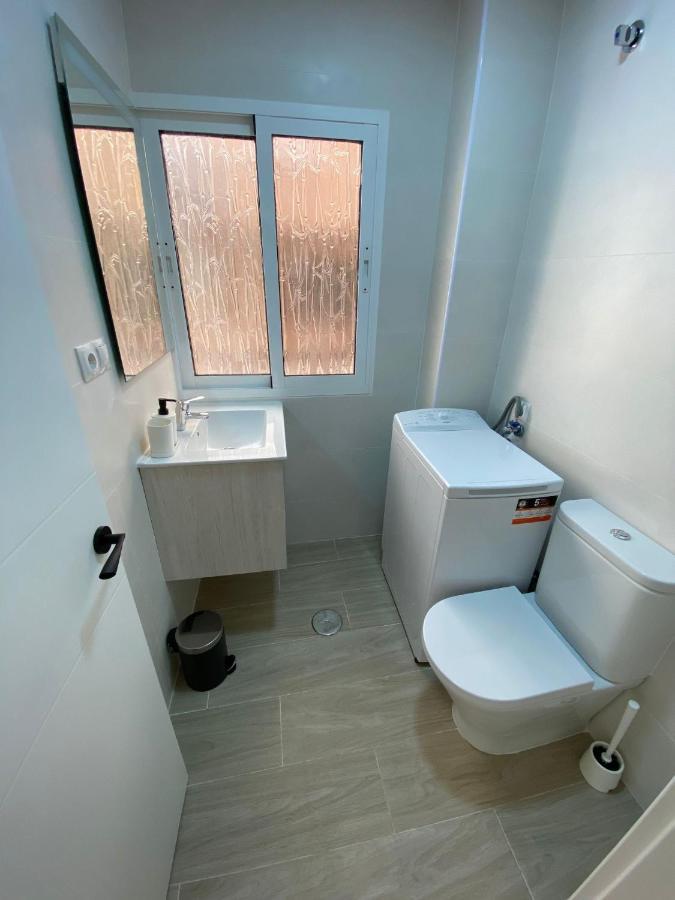 City Center And Beach Renovated Apartment フエンヒロラ エクステリア 写真